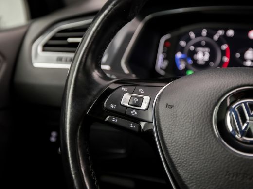 Volkswagen Tiguan Allspace 1.5 TSI R-Line Sport 7 Persoons 150Pk Automaat (PANORAMADAK, VIRTUAL COCKPIT, APPLE CARPLAY, GROO... ActivLease financial lease