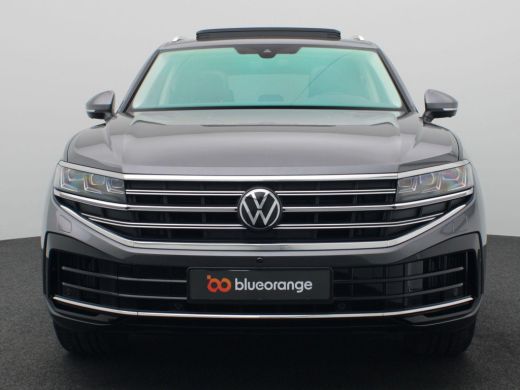 Volkswagen Touareg 3.0 TSi eHybrid 4MOTION Elegance 381PK DSG matrix led, trekhaak, 360gr. camera, adaptive cruise, ... ActivLease financial lease