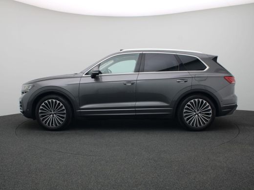 Volkswagen Touareg 3.0 TSi eHybrid 4MOTION Elegance 381PK DSG matrix led, trekhaak, 360gr. camera, adaptive cruise, ... ActivLease financial lease