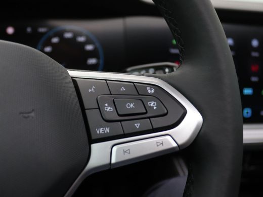 Volkswagen Touareg 3.0 TSi eHybrid 4MOTION Elegance 381PK DSG matrix led, trekhaak, 360gr. camera, adaptive cruise, ... ActivLease financial lease