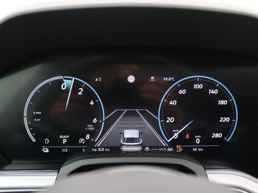 Volkswagen Touareg 3.0 TSi eHybrid 4MOTION Elegance 381PK DSG matrix led, trekhaak, 360gr. camera, adaptive cruise, ... ActivLease financial lease