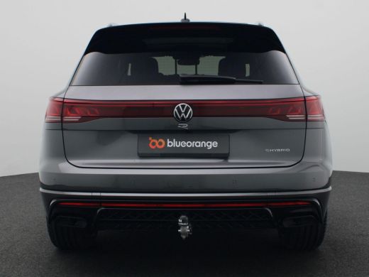 Volkswagen Touareg 3.0 TSi eHybrid 4MOTION R Edition 463PK Aut. Pano-Schuifdak, Servosluiting, Puglia Leer, 360gr. C... ActivLease financial lease