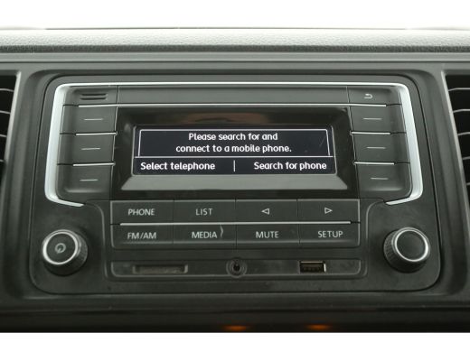 Volkswagen Transporter 2.0 TDI L2H1 140PK Trekhaak Airco Bluetooth Elektrpakket ActivLease financial lease