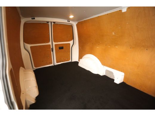 Volkswagen Transporter 2.0 TDI L2H1 140PK Trekhaak Airco Bluetooth Elektrpakket ActivLease financial lease
