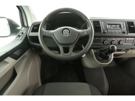 Volkswagen Transporter 2.0 TDI L2H1 140PK Trekhaak Airco Bluetooth Elektrpakket ActivLease financial lease