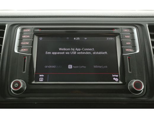 Volkswagen Transporter 2.0 TDI L2H1 204PK Automaat Airco Camera Carplay 2xSchuifdeur Cruise LED DSG Navi 3 Persoons 17"LMV ActivLease financial lease