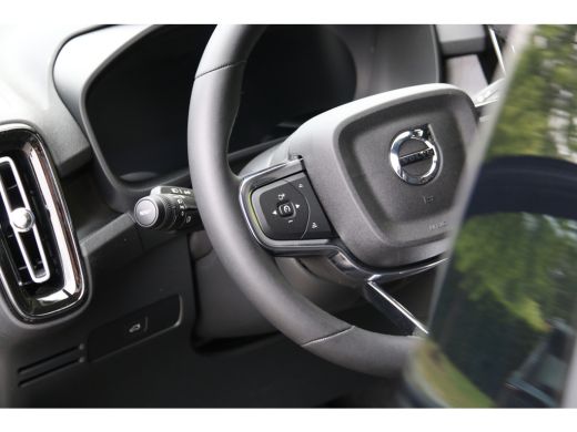 Volvo  EC40 185 kW Single Motor Extended Range RWD Ultra Dark | Panoramadak | 360 Camera | Harman/Kardon | 20... ActivLease financial lease