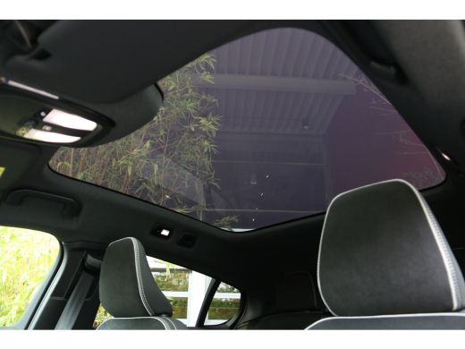 Volvo  EC40 185 kW Single Motor Extended Range RWD Ultra Dark | Panoramadak | 360 Camera | Harman/Kardon | 20... ActivLease financial lease