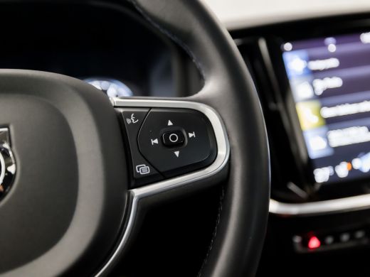 Volvo  V60 2.0 B3 Momentum Advantage 177Pk Automaat (APPLE CARPLAY, GROOT NAVI, ADAPTIVE CRUISE, STUUR/STOEL... ActivLease financial lease