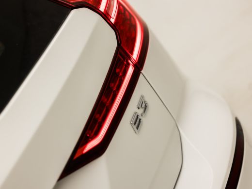 Volvo  V60 2.0 B3 Momentum Advantage 177Pk Automaat (APPLE CARPLAY, GROOT NAVI, ADAPTIVE CRUISE, STUUR/STOEL... ActivLease financial lease