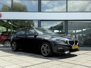 BMW 1 Serie 118i Business Ed. | Navi | Live-Cockpit | Carplay |