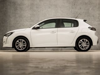 Peugeot 208 1.2 PureTech Sport (APPLE CARPLAY, GROOT NAVI, 360 CAMERA, LM VELGEN, SPORTSTOELEN, LANE ASSIST, ...