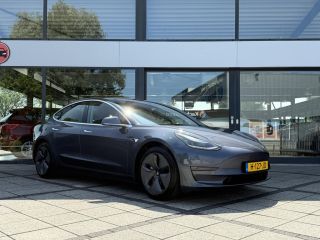 Tesla Model 3 Long Range Dual AWD | Autopilot | Panorama | Leder |