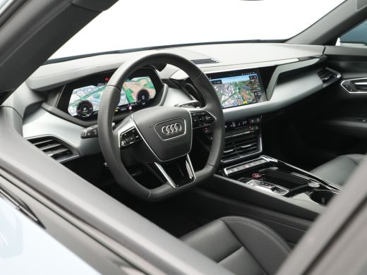 Audi e-tron GT GT 93 kWh Panorama Camera Matrix Stoelverwarming Carplay Navigatie 96 ActivLease financial lease