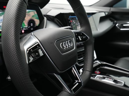 Audi e-tron GT GT 93 kWh Panorama Camera Matrix Stoelverwarming Carplay Navigatie 96 ActivLease financial lease
