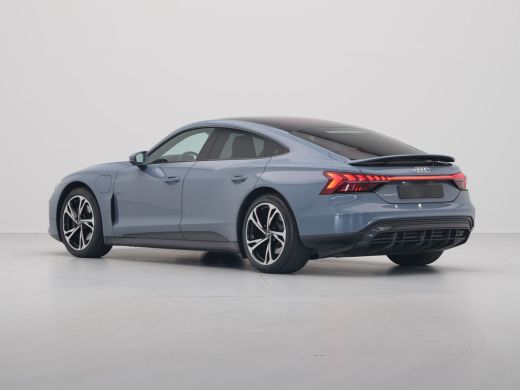 Audi e-tron GT GT 93 kWh Panorama Camera Matrix Stoelverwarming Carplay Navigatie 96 ActivLease financial lease