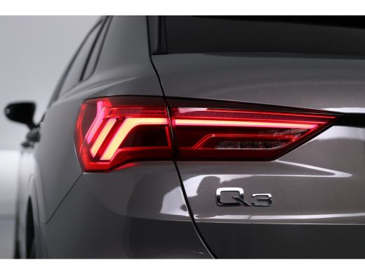 Audi Q3 35 TFSI Advanced edition | Virtual Cockpit | Adaptive Cruise | Camera | Stoelverwarming | Elektr ... ActivLease financial lease