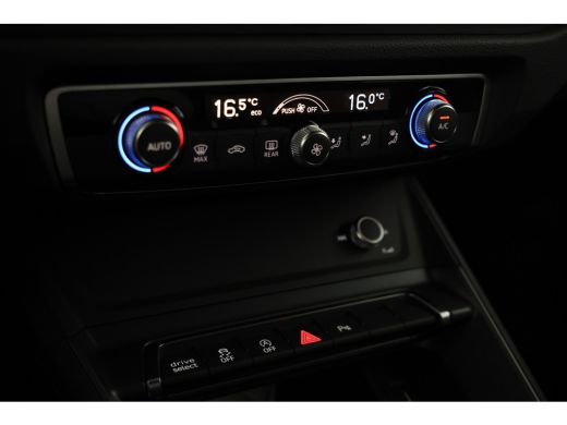 Audi Q3 35 TFSI Pro Line S-Line, Airco, Navigatie, Cruise Control ActivLease financial lease