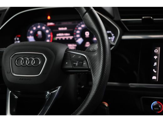 Audi Q3 35 TFSI Pro Line S-Line, Airco, Navigatie, Cruise Control ActivLease financial lease