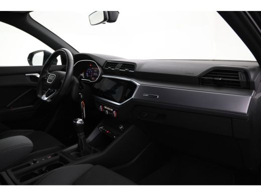 Audi Q3 35 TFSI Pro Line S-Line, Airco, Navigatie, Cruise Control ActivLease financial lease