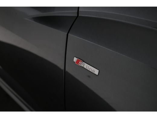 Audi Q3 35 TFSI Pro Line S-Line, Airco, Navigatie, Cruise Control ActivLease financial lease