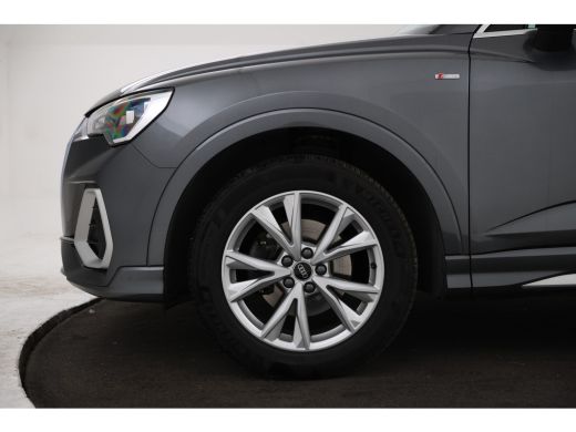 Audi Q3 35 TFSI Pro Line S-Line, Airco, Navigatie, Cruise Control ActivLease financial lease