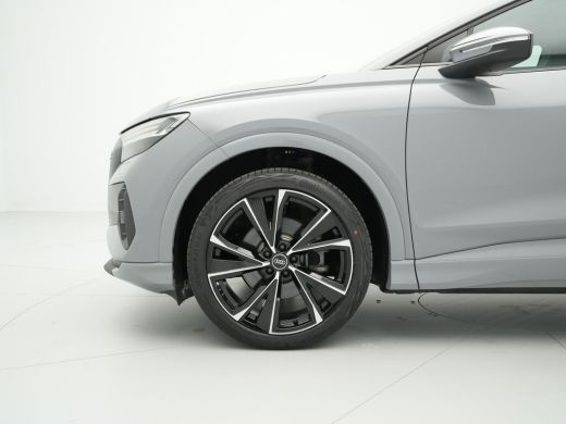 Audi Q4 e-tron 35 Launch edition Advanced 55 kWh Navigatie Pdc Stoelverwarming Cruise 86 ActivLease financial lease
