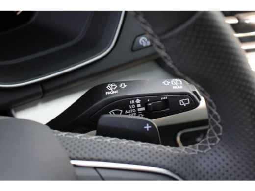 Audi Q5 55 TFSIe S edition Competition | FUL OPTION! | DEALER OH! | LUCHTVERING | PANODAK STOELVERWARMING... ActivLease financial lease