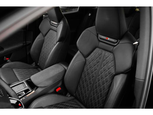 Audi Q6 e-tron S edition 388 PK | Ledere Bekleding | Panoramadak | Rondomzicht Camera | B&O ActivLease financial lease