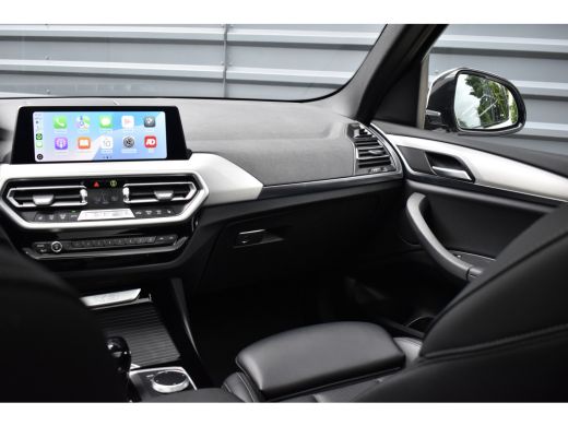 BMW X3 xDrive30e M Sport | Pano | 21'' Velgen | Camera | CarPlay | Head-Up | Stoelverwarming | Sfeerverl... ActivLease financial lease