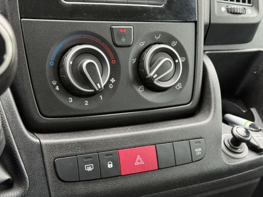 Citroën Jumper 2.0 BlueHDi / L1H1 / 1e EIG. / 7-PERS DUBBELE CABINE / TREKHAAK / AIRCO / CRUISE ActivLease financial lease