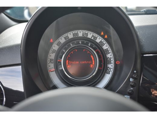 Fiat 500 1.0 Hybrid Dolcevita |  Navigatie by App | Panoramadak | Half-Leder | Cruise Control | Airco | !! ActivLease financial lease