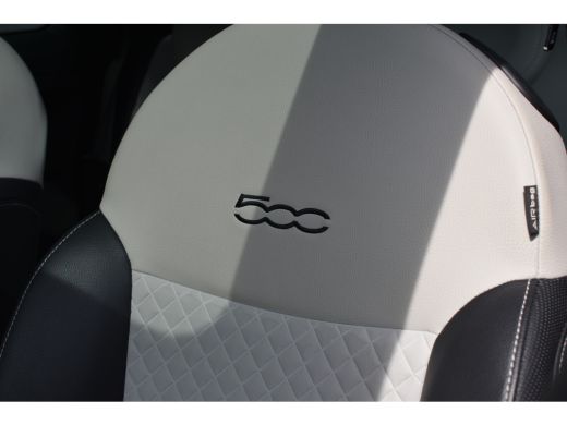 Fiat 500 1.0 Hybrid Dolcevita |  Navigatie by App | Panoramadak | Half-Leder | Cruise Control | Airco | !! ActivLease financial lease