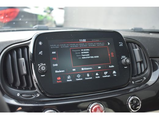 Fiat 500 1.0 Hybrid Dolcevita |  Navigatie by App | Panoramadak | Half-Leder | Cruise Control | Airco | !! ActivLease financial lease