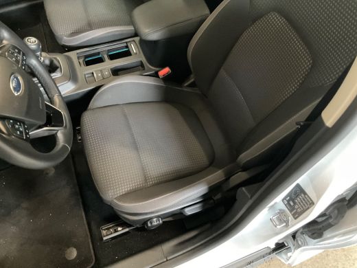 Ford Fiesta 1.0EB TITANIUM | NL-AUTO! | 1 EIGENAAR! | WINTERPACK | NAVI | CLIMA | CRUISE | PARKEERSENSOREN | ... ActivLease financial lease