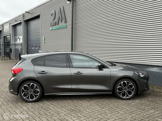 Ford Focus 1.0 EcoBoost ST Line Business BTW ActivLease financial lease