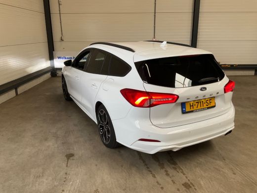 Ford FOCUS Wagon 1.0 EcoBoost ST Line Business | ComFort + Design + Winterpakket | LED | PDC V&A | ComFort + Desig... ActivLease financial lease