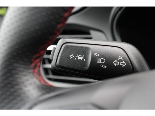 Ford Focus 1.0EB ST-LINE | NL-AUTO! | 1 EIGENAAR! | WINTERPACK | AGR ZETELS | 18" LMV | PARK SENS V+A | NAVI... ActivLease financial lease