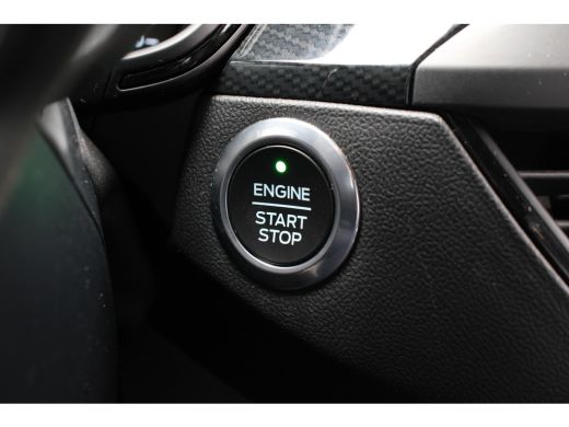 Ford Focus 1.0EB ST-LINE | NL-AUTO! | 1 EIGENAAR! | WINTERPACK | AGR ZETELS | 18" LMV | PARK SENS V+A | NAVI... ActivLease financial lease