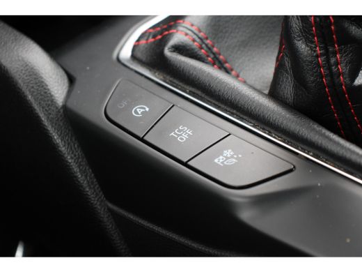Ford Focus 1.0EB ST-LINE | NL-AUTO! | 1 EIGENAAR! | WINTERPACK | AGR ZETELS | 18" LMV | PARK SENS V+A | NAVI... ActivLease financial lease
