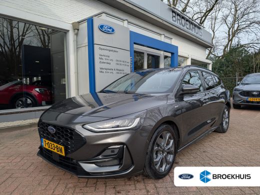 Ford Focus 1.0 EcoBoost Hybrid ST Line | Camera | Winter pack | Parking pack | Ford Focus 1.0 EcoBoost Hybrid ST Line | Camera | Winter pack | Parking pack |