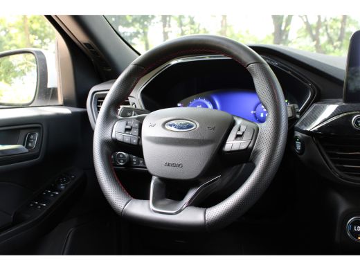 Ford Kuga 2.5 PHEV ST-LINE | NL-AUTO | DEALER-OH | ELEKTR. TREKHAAK 1500KG | WINTERPACK | CRUISE CONTROL | ... ActivLease financial lease