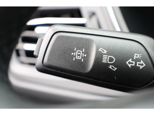 Ford Kuga 2.5 PHEV Titanium | NL-AUTO | DEALER-OH! | PANODAK | ADAPTIVE CRUISE | CAMERA | PARK SEN. V+A | B... ActivLease financial lease