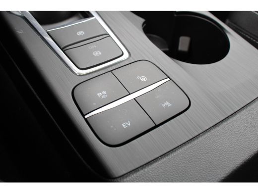 Ford Kuga 2.5 PHEV Titanium | NL-AUTO | DEALER-OH! | PANODAK | ADAPTIVE CRUISE | CAMERA | PARK SEN. V+A | B... ActivLease financial lease