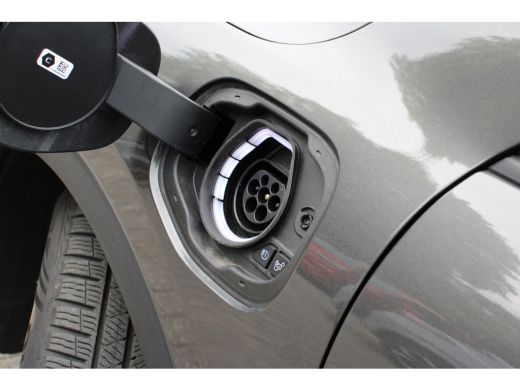 Ford Kuga 2.5 PHEV Titanium | NL-AUTO | DEALER-OH! | PANODAK | ADAPTIVE CRUISE | CAMERA | PARK SEN. V+A | B... ActivLease financial lease