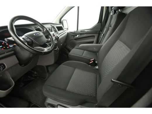 Ford Transit Custom 300 2.0 TDCI L2H1 Airco Cruise Trekhaak LED 3 Persoons 16"LMV PDC Stoelverwarming ActivLease financial lease