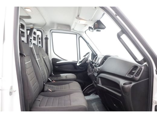 Iveco Daily 35C14 136pk E6 Open Laadbak D.C. Trekhaak 3500kg 09-2023 ActivLease financial lease
