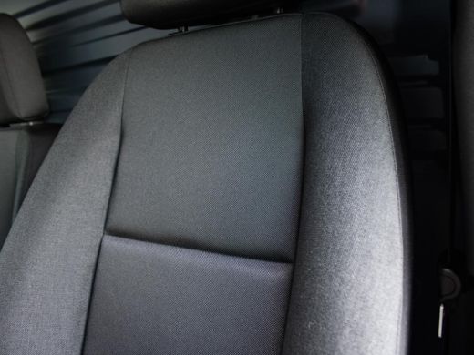 Mercedes-Benz Sprinter 319 1.9 CDI L2H2 Pro 190 PK Automaat 3.500 kg trekgewicht, Distronic, LED koplampen, lichtmetalen... ActivLease financial lease