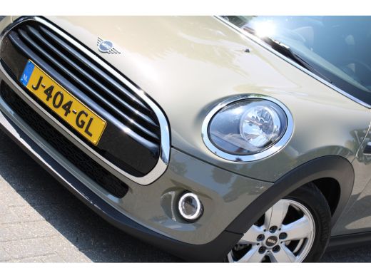 Mini Cooper 1.5 Cooper | NL-AUTO! | DEALER OH | CRUISE CONTROL | NAVI | CLIMA | 15" LMV | AUTOMAAT! | MULTIFO... ActivLease financial lease