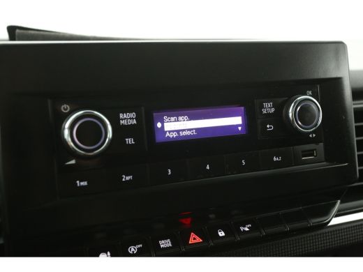 Nissan Primastar 2.0 dCi L2H1 Acenta 150PK Automaat Airco Cruise LED Trekhaak 3 Persoons PDC ActivLease financial lease